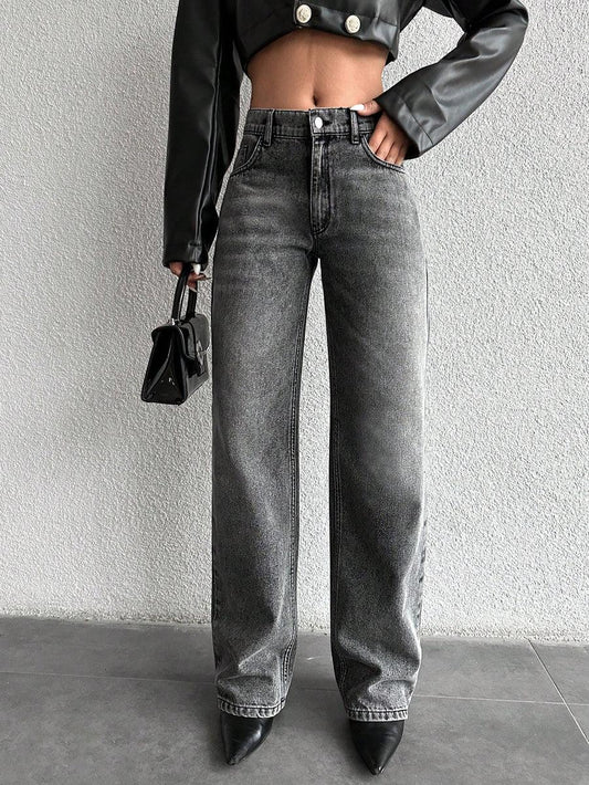 Basic Light Grey Wash Straight Leg Jeans - UrbanClubCo.