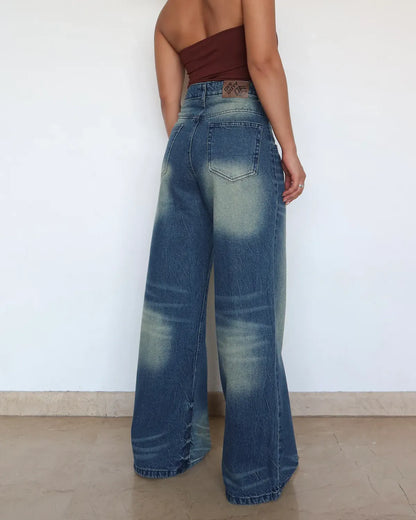 Comfort-Fit Wide-Leg Baggy Jeans