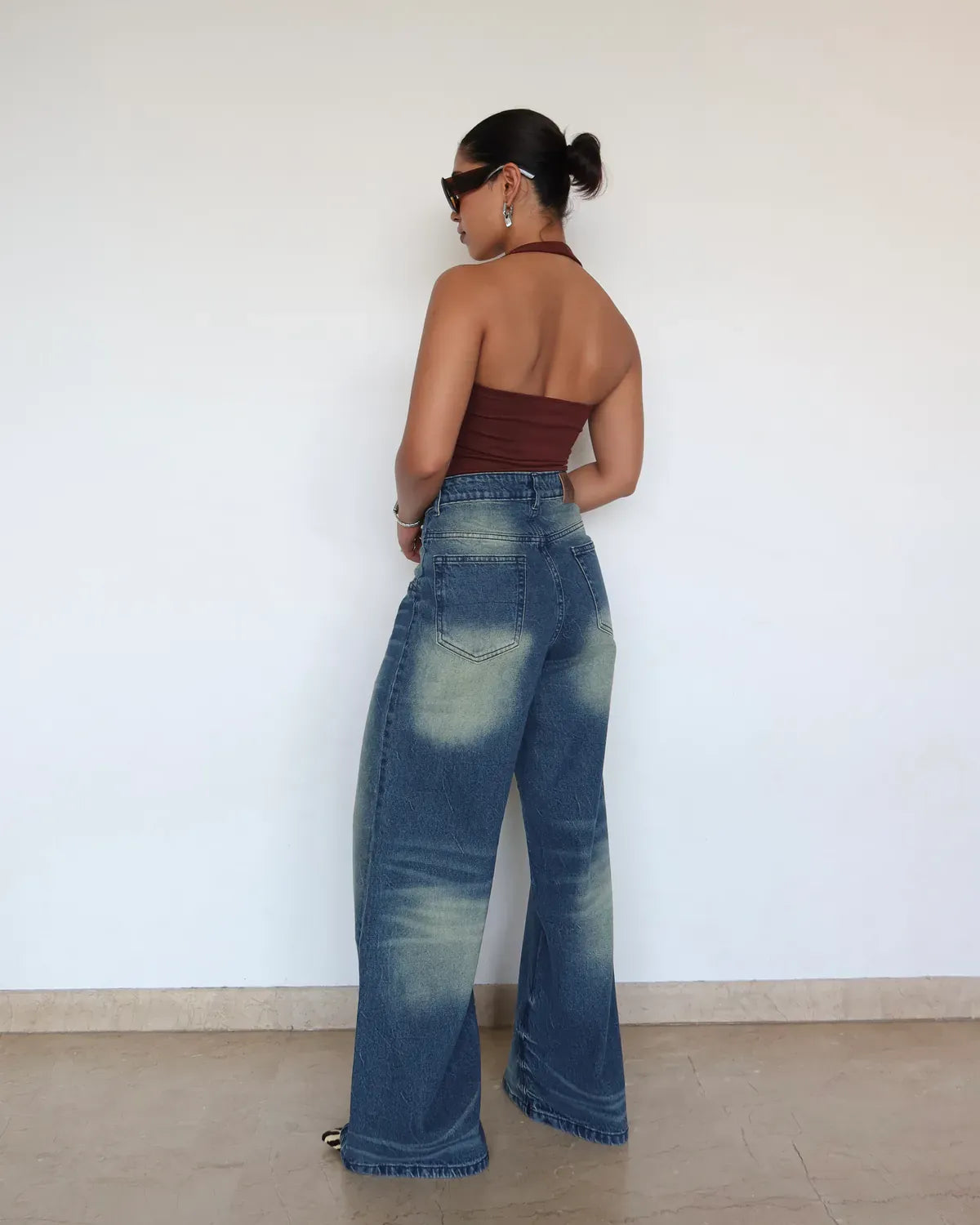 Comfort-Fit Wide-Leg Baggy Jeans